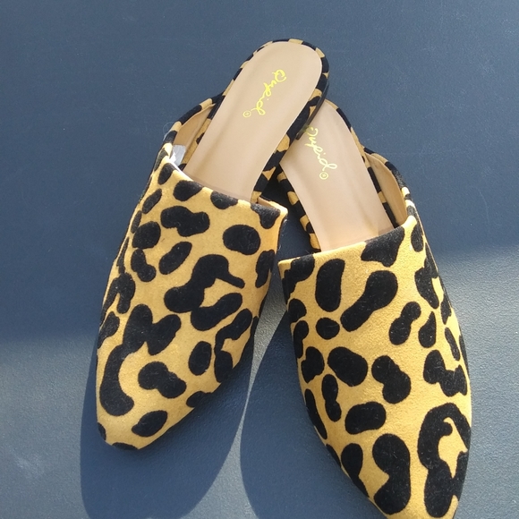 Leopard Mules - Picture 2 of 4